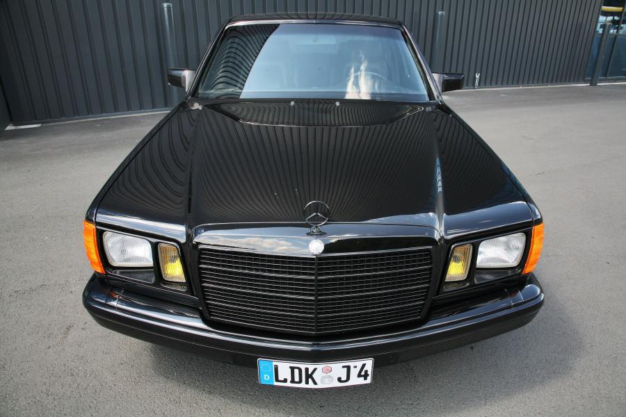  Mercedes-Benz 560 SE by INDEN-Design 1991 года  (фото 9 из 36)